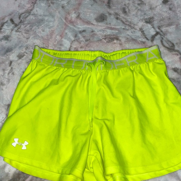 Under Armour Shorts - Picture 4 of 6